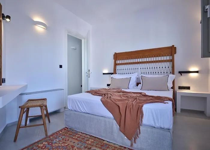 The Bright And Elegant Akira